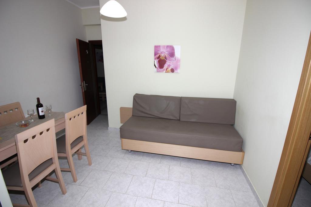 Angela Apartments Kávos Zewnętrze zdjęcie